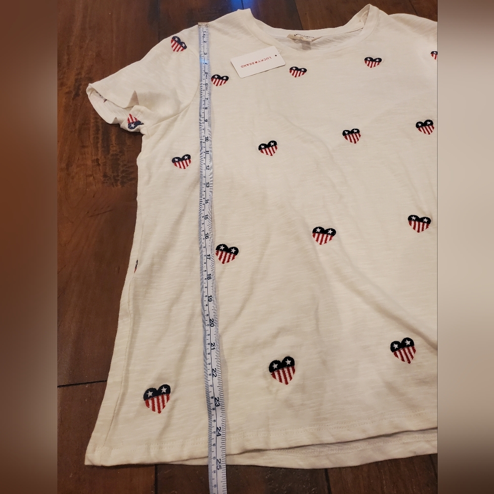 NWT Lucky Brand White Heart Flag Embroidered Cotton T-Shirt Large - Picture 8 of 9